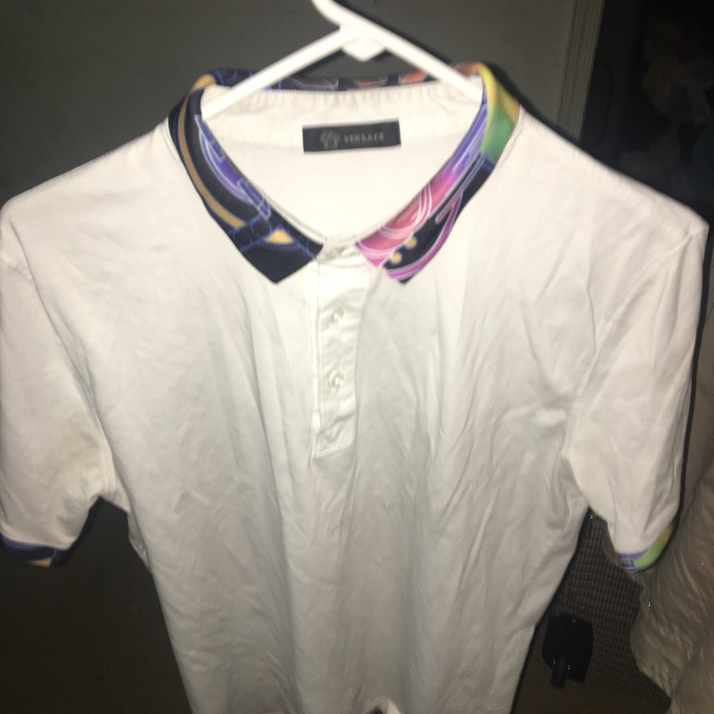 Versace shirt - Picture 3 of 3